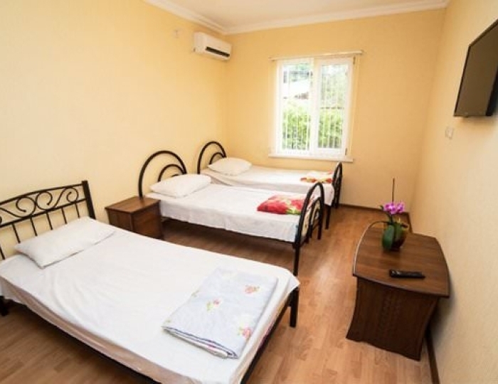 Эконом 3-местный 1-комнатный - Гостиница «Белые скалы»